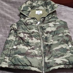 Old Navy Puffer vest